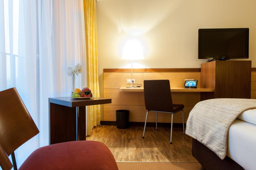 Двухместный (Улучшенный двухместный номер с 1 кроватью) отеля centrovital SPA & Sports Hotel, Берлин