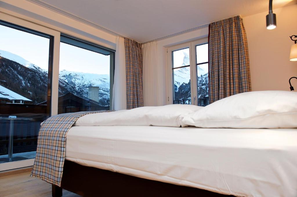 Двухместный (Большой двухместный номер с 1 кроватью, вид на гору Маттерхорн) отеля Hotel Bella Vista, Церматт