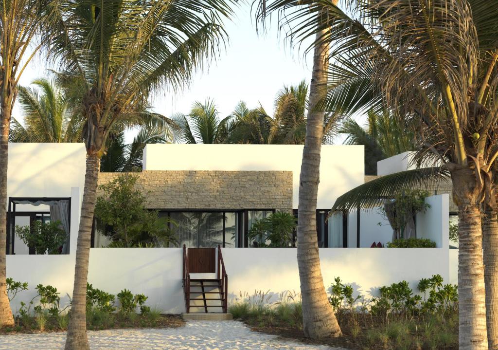Вилла (Вилла с 1 спальней и бассейном рядом с пляжем) курортного отеля Al Baleed Resort Salalah by Anantara, Салала