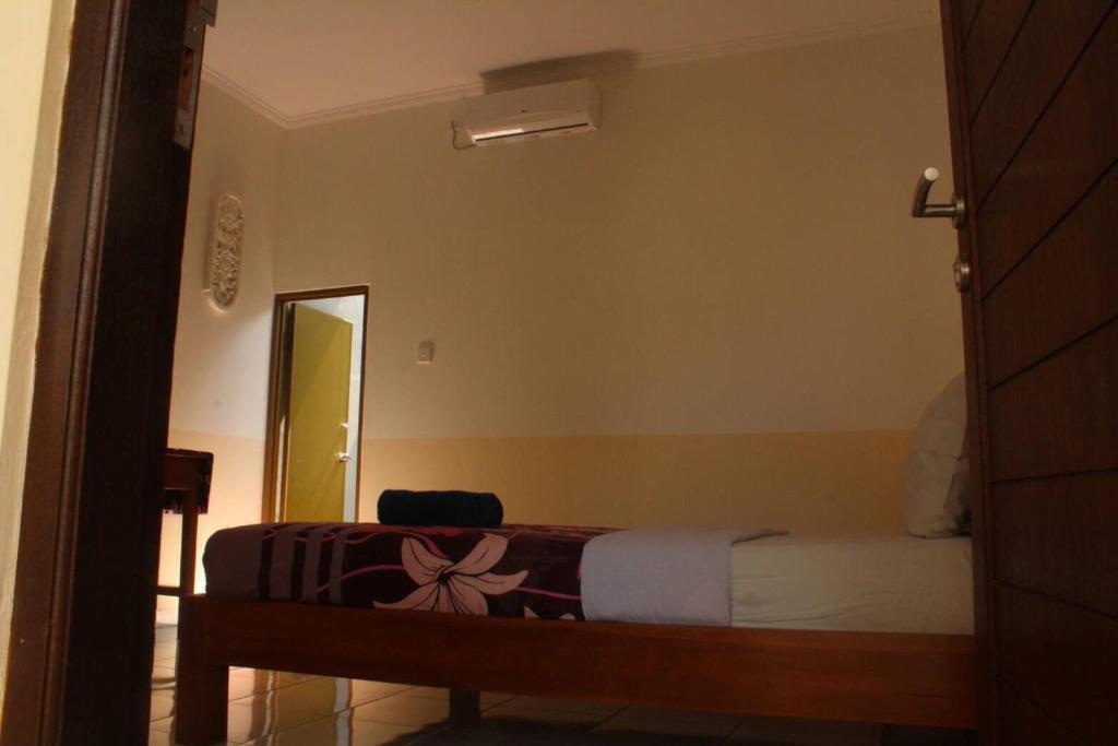 Двухместный (Двухместный номер с 1 кроватью и собственной ванной комнатой) гостевого дома Purnama Guesthouse, Чангу
