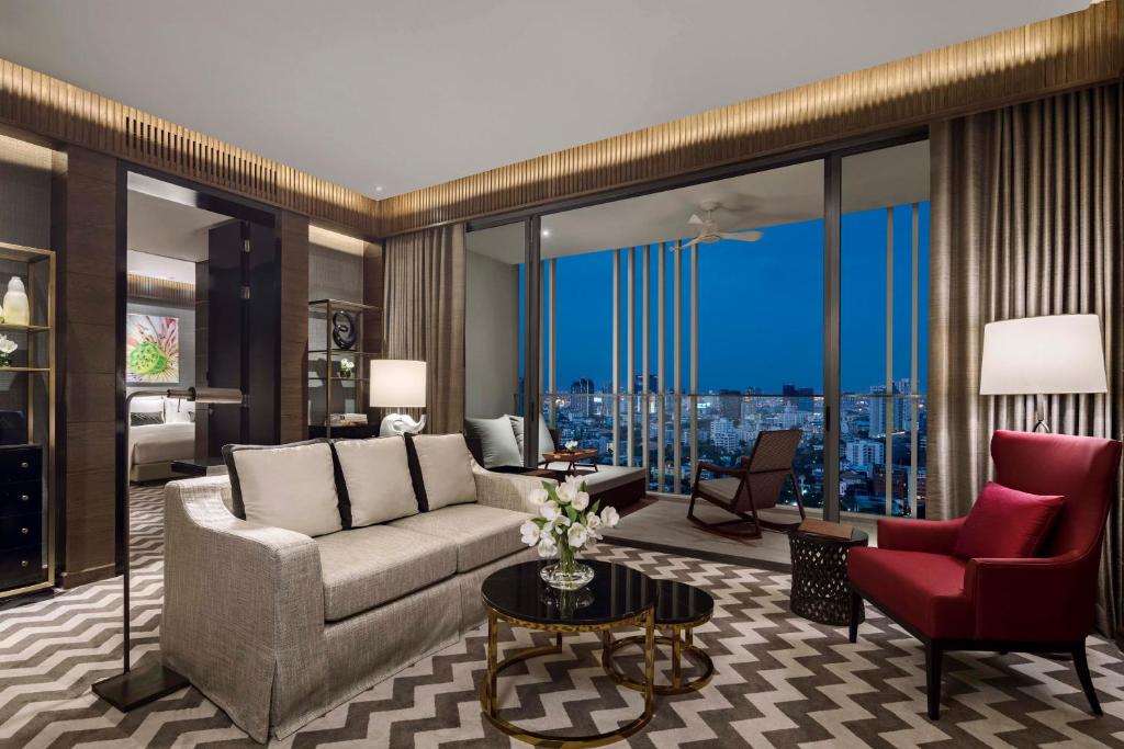 Сьюит (Люкс «Аюттхая»), Отель 137 Pillars Suites Bangkok