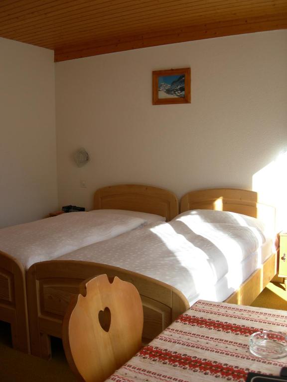 Двухместный (Улучшенный двухместный номер с 1 кроватью) отеля Hotel Adler, Саас-Грунд