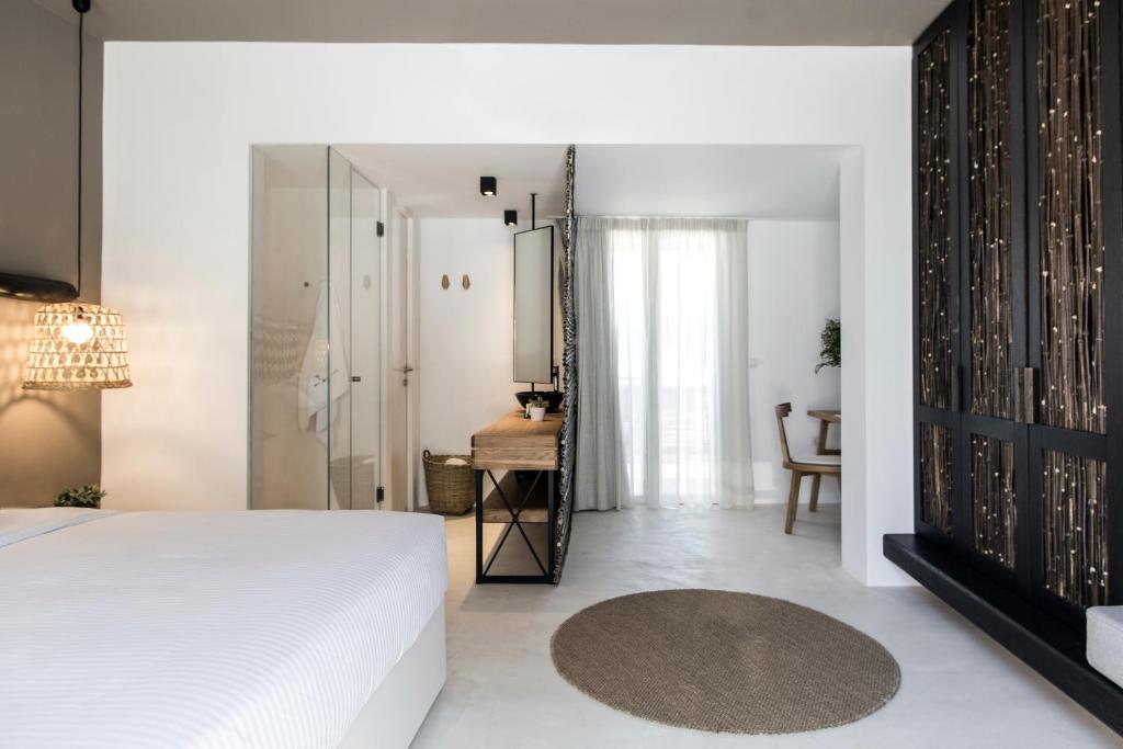 Двухместный (Улучшенный двухместный номер с 1 кроватью) отеля My Mykonos Hotel, Миконос