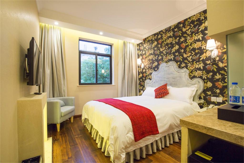 Двухместный (Улучшенный номер с кроватью размера «queen-size») отеля Shanghai Soho Garden Hotel, Шанхай