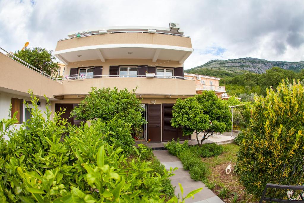 Petrovac Villa Holiday