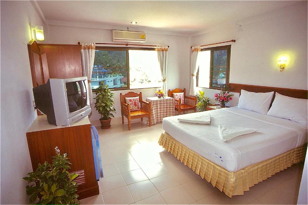Двухместный (Стандартный двухместный номер с 1 кроватью или 2 отдельными кроватями и кондиционером) отеля J Mansion, Краби