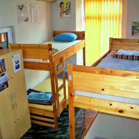 Номер (Кровать в общем номере для женщин с 4 кроватями) хостела Yo Ho Hostel, Варна (Северо-Восточная Болгария)