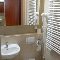 Двухместный (Двухместный номер с 2 отдельными кроватями) хостела Hostel Krakowiak, Краков