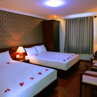 Двухместный (Улучшенный двухместный номер с 2 отдельными кроватями) отеля Nice Swan Hotel, Нячанг