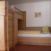 Семейный (Семейный номер (для 2 взрослых и 2 детей)) отеля Hotel Garni Glück Auf, Майрхофен