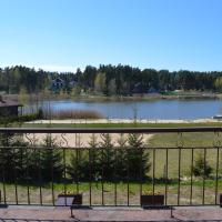 Двухместный (Двухместный номер с 1 кроватью, вид на озеро) отеля Laguna House, Рига
