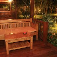 Номер (Бунгало Делюкс с видом на сад) семейного отеля D'padang, Улувату