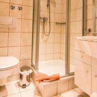 Одноместный (Одноместный номер с балконом) отеля Hotel & Ferienwohnungen Seeschlößchen, Франкфурт-на-Майне