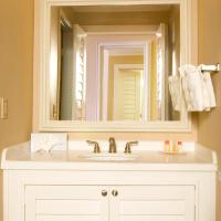 Четырехместный (Номер «Премьер» с 2 кроватями размера «queen-size» - Для некурящих) отеля Days Inn by Wyndham San Diego Hotel Circle, Сан-Диего