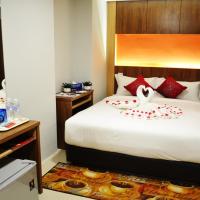Двухместный (Deluxe Queen Room : Early Check-in (12 Noon) / Late Check-out (1 PM) / Free Wifi / Daily Sanitization of Common Area) отеля City Central Hotel, Куала-Лумпур