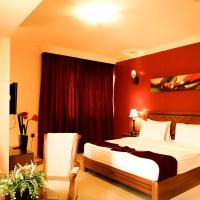 Трехместный (Трехместный номер Делюкс) отеля La Rosa Hotel Oman, Маскат