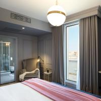 Сьюит (Вилла Odak - Люкс с французским балконом и видом на море) отеля Hotel Excelsior, Дубровник