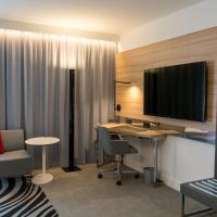 Двухместный (Улучшенный номер с 1 двуспальной кроватью) отеля Novotel München City, Мюнхен