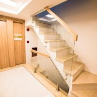 Семейный (Семейный номер с видом на море) отеля Ruby Hotel, Дананг