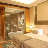 Двухместный (Deluxe Twin Room,20% discount on food & Soft Beverages) отеля Taj City Centre Gurugram, Гургаон