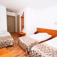 Трехместный (Трехместный номер) отеля Hotel Ceramica, Яссы