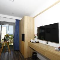 Студио (Deluxe Studio Apartment with Balcony - Complimentary Foot bath Daily) отеля John Boutique Villa Apartment, Дананг