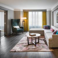 Трехместный (One Bedroom Suite - Roll In Shower) отеля The Darcy Hotel, Washington DC, Вашингтон