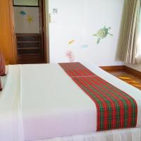 Сьюит (Люкс Cliff Beach с 2 спальнями) курортного отеля Birds and Bees Resort, Паттайя