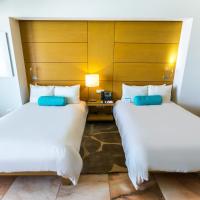 Двухместный (Двухместный номер Делюкс с 1 кроватью и видом на территорию курорта (для 2 взрослых и 1 ребенка)) курортного отеля Resort Mundo Imperial, Акапулько-де-Хуарес