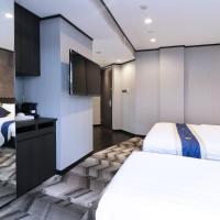 Семейный (Семейный номер с ванной комнатой) отеля Hotel NuVe Urbane, Сингапур (город)