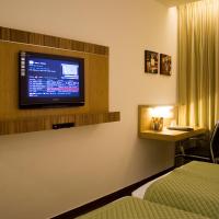 Двухместный (Wash & Change room with 6 hours package plus In room Lunch (Any 6 hours between 09:00 am to 08:00 pm)) отеля Shervani Nehru Place, Нью-Дели