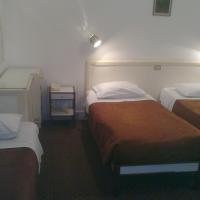 Трехместный (Стандартный трехместный номер) отеля Horus House Hotel Zamalek, Каир