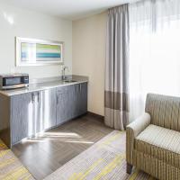 Сьюит (Улучшенный люкс - Для некурящих) отеля Comfort Suites Miami Airport North, Майами