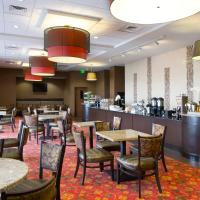 Сьюит (Роскошный люкс с 1 спальней и 2 кроватями размера «queen-size», вид на город (без курортного сбора)) курортного отеля Ramada Suites By Wyndham Orlando International Drive, Орландо