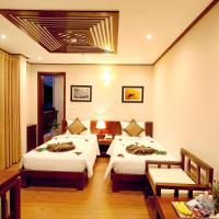 Семейный (Семейный номер Делюкс) отеля Hanoi Nostalgia Hotel & Spa, Ханой