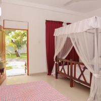 Двухместный (Double Room with Garden View - 15% Discount on Whale Watching) гостевого дома Tithira Guest House, Мирисса