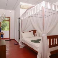 Двухместный (King Room with Balcony - 15% Discount on Whale Watching) гостевого дома Tithira Guest House, Мирисса