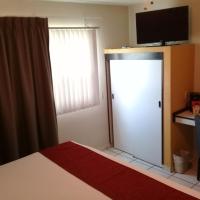 Четырехместный (Двухместный номер с 2-мя двуспальными кроватями - Для курящих) отеля Howard Johnson Avenida, Леон (Штат Гуанахуато)