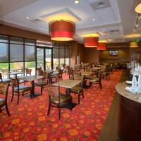 Сьюит (Роскошный люкс с 1 спальней с кроватью размера «king-size» и видом на город (курортный сбор не взимается)) курортного отеля Ramada Suites By Wyndham Orlando International Drive, Орландо