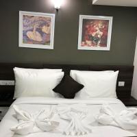 Двухместный (Superior Room with 24 Hours Check-in & Check-out) отеля Hotel Royal Inn, Бангалор