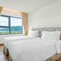 Сьюит (Угловой люкс с 2 спальнями) отеля Danang Golden Bay, Дананг