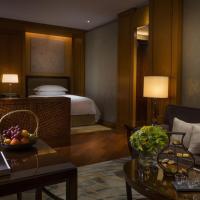 Двухместный (Двухместный номер «Премьер» с 2 отдельными кроватями и видом на сад) отеля Four Seasons Hotel Hangzhou at West Lake, Ханчжоу