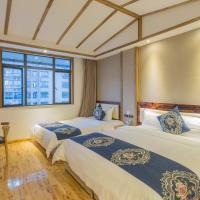 Семейный (Chinese Mainland Citizens- Family Room with Shower) отеля QingJu Hotel(Wang Ping Street), Чэнду