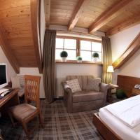 Одноместный (Одноместный номер эконом-класса без балкона) отеля Hotel Blaue Gams ***S, Обераммергау