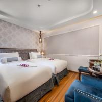 Двухместный (Улучшенный двухместный номер с 2 отдельными кроватями и видом на город) отеля Halina Hotel and Apartment, Дананг