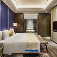 Сьюит (Люкс с балконом) отеля Wanda Realm Resort Nanning, Наньнин