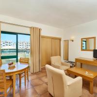 Апартаменты (Classic Studio Apartment - Pool Side) апарт-отеля Oceanus Aparthotel, Албуфейра