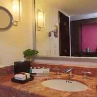 Двухместный (Номер Делюкс с видом на океан и 2 двуспальными кроватями) курортного отеля Krystal Grand Punta Cancún, Канкун