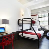 Номер (Двухместный номер с 1 кроватью или 2 отдельными кроватями, общая ванная комната) хостела Chicago Getaway Hostel, Чикаго