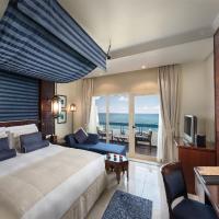 Двухместный (Фирменный номер Делюкс с видом на море) курортного отеля Kempinski Hotel Ajman, Аджман